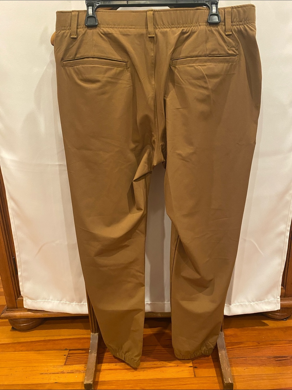 Under Armour Men's Brown Performance Chinos - Picture 2 of 4